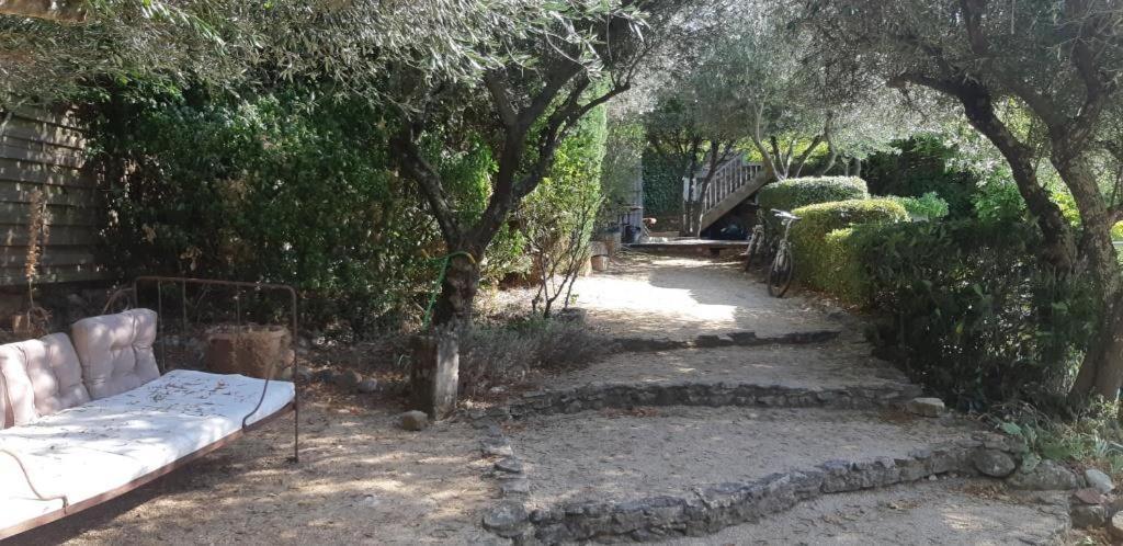 Mas Luis Alvarez La Capelle-et-Masmolene Esterno foto